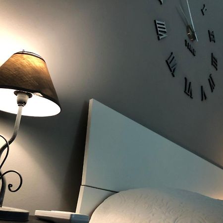 Appartamento 70 Mq "La Casa Di Cri" มิลาน ภายนอก รูปภาพ